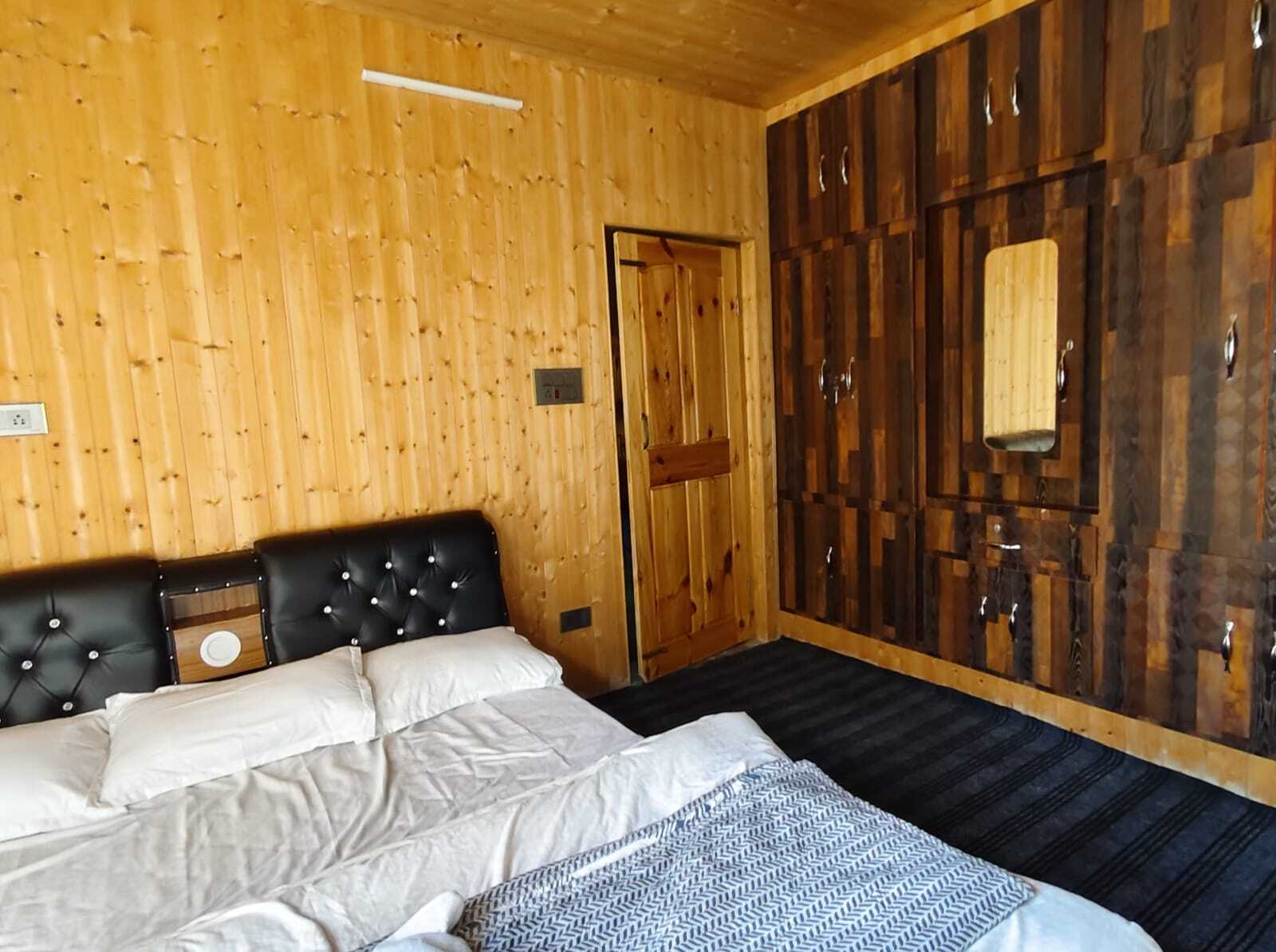 Doodh Ganga Lodge